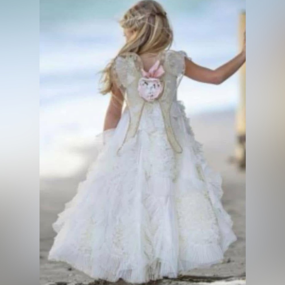 Dollcake Vintage Lace Angel Wings